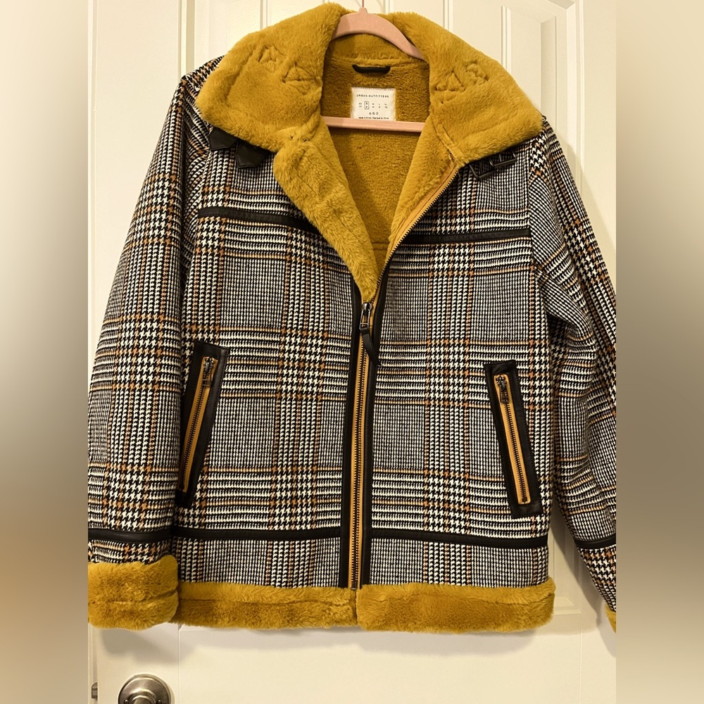 NWOT URBAN OUTFITTERS OU Plaid Faux Shearling B3 Bomber Jacket Coat Size S Small